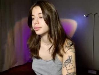 lucyrait webcam model stream image