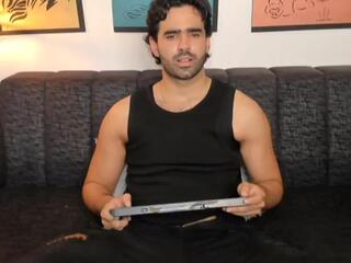 Bradley Martin webcam model stream image