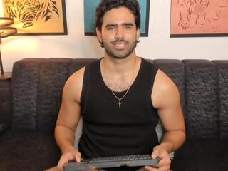 Bradley Martin webcam model stream image