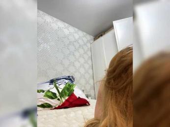 LovelyKristy webcam model stream image