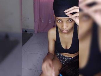 Vee-sexy10 webcam bongacams model stream image
