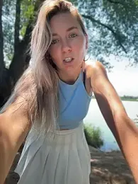 Crazy-Rosa webcam stripchat model stream image