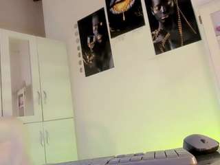 alexia-corleoni webcam model stream image