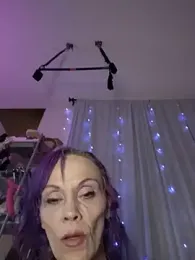 MommyMisfit webcam model stream image