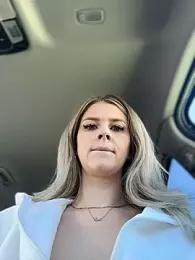 Love_Bri webcam stripchat model stream image