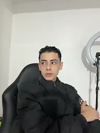 Sebastian_Reed webcam stripchat model stream image