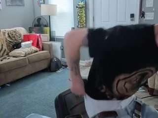 youngkubenski215 webcam model stream image