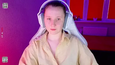 mon_lola webcam model stream image