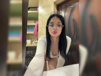 Elizamyyr webcam model stream image