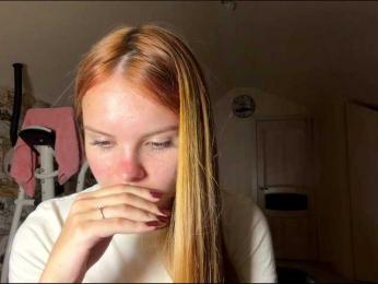 AmberKimchi webcam model stream image