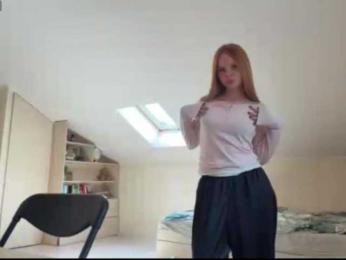 AmberKimchi webcam model stream image