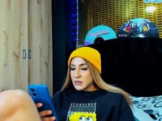 georginagiio webcam camsoda model stream image