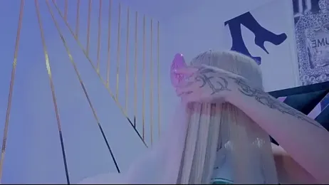 Angel-dragun webcam model stream image