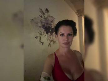 RoyalBreasts webcam model stream image