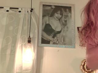 Selena Rossi webcam model stream image