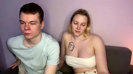 julielourens webcam model stream image