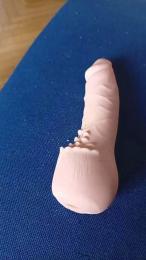 E001987 webcam model stream image