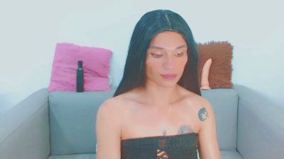 carol_lit webcam model stream image