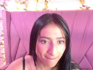 Bren Daa webcam flirt4free model stream image