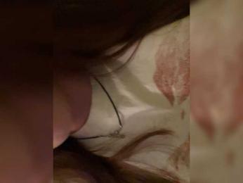 LazyLunas webcam model stream image