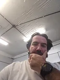 MysterBearMG webcam model stream image