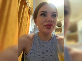 Alissa2 webcam model stream image