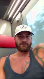 Danielhurus webcam model stream image