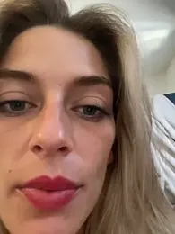 Bellalolahot webcam model stream image