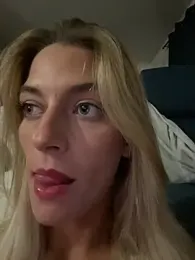 Bellalolahot webcam model stream image