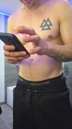 Adamd925 webcam model stream image