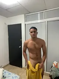 Mentriplex webcam model stream image