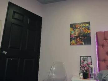 mazeekiin webcam model stream image