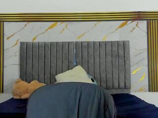 Aharon Valentino webcam model stream image