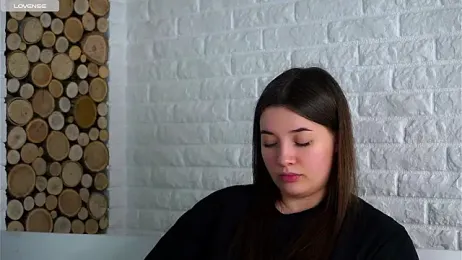 LowOncoming webcam model stream image