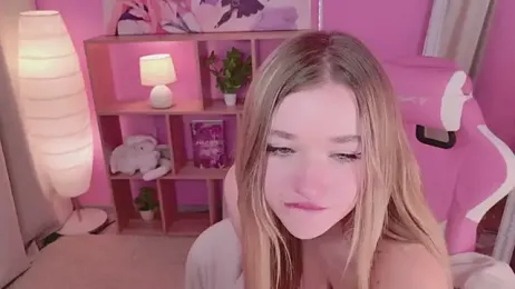 milaa_sun webcam model stream image