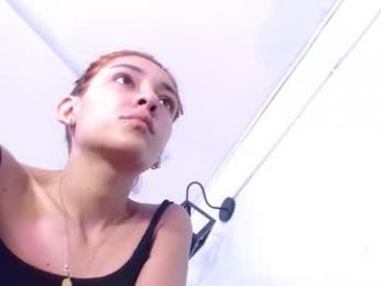 juan_and_luciana webcam model stream image