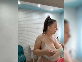 -BuSiNkA webcam model stream image