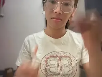 XSharmaineX webcam model stream image