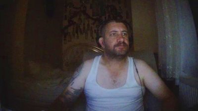 Ringless webcam model stream image