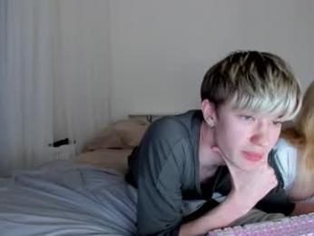 saint_spring_228 webcam model stream image