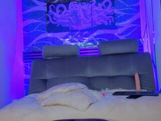 Oliver Arango webcam model stream image