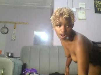goldencurves_bunny webcam model stream image