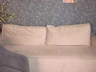 delora-romano1 webcam model stream image