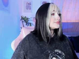 bella-green webcam model stream image