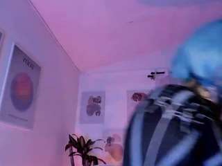 bella-green webcam model stream image