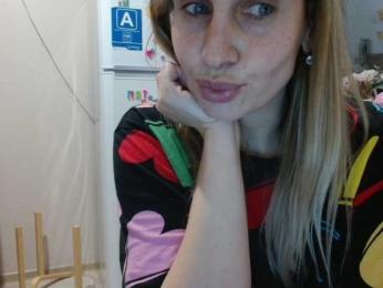 MissKristina webcam model stream image