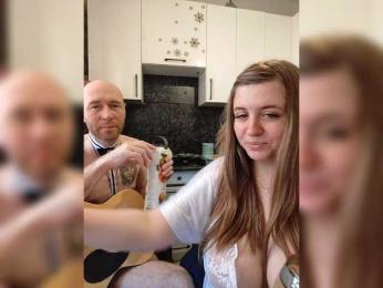 Innokentiy449 webcam bongacams model stream image