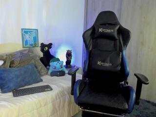 Dave Max webcam model stream image