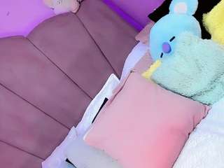 aliisson-doll webcam model stream image