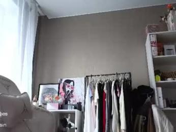 maya_blonde18 webcam model stream image